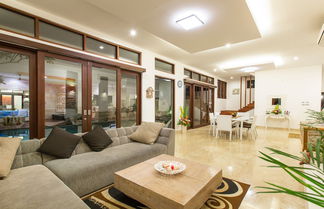 Foto 3 - Club Corner Residence by Nagisa Bali