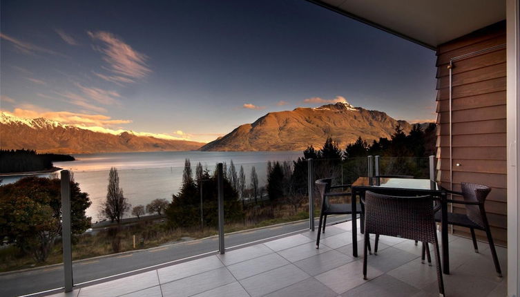 Photo 1 - LakeRidge Queenstown by Staysouth