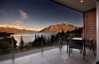 Photo 1 - LakeRidge Queenstown by Staysouth