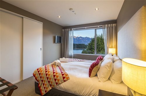 Photo 6 - LakeRidge Queenstown by Staysouth