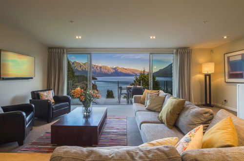 Photo 1 - LakeRidge Queenstown by Staysouth