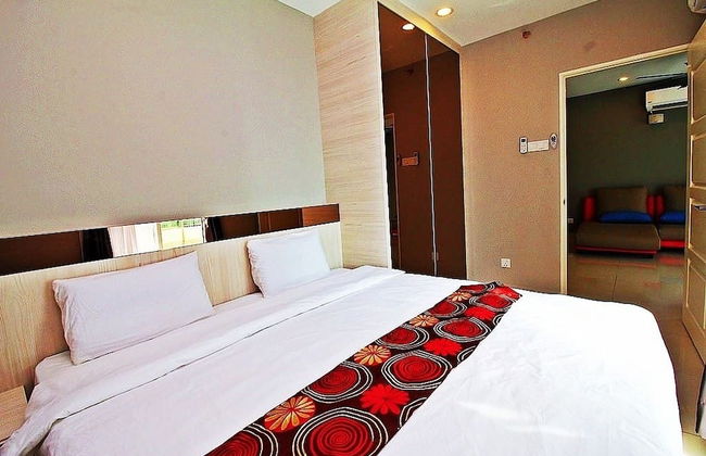 Mansion One 2 Bedroom Apartment - Photo 8