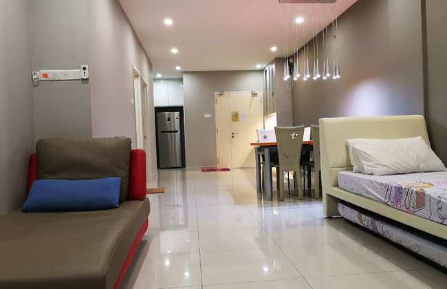 Mansion One 2 Bedroom Apartment - Photo 2