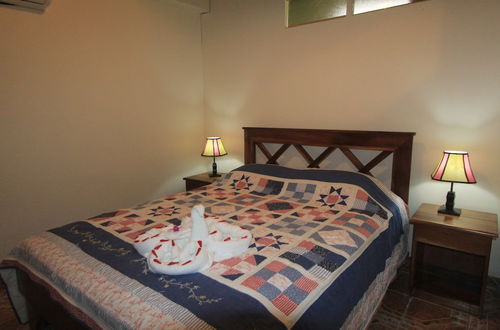 Photo 8 - La Fortuna Rooms