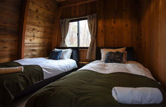 The Hut - Photo 3