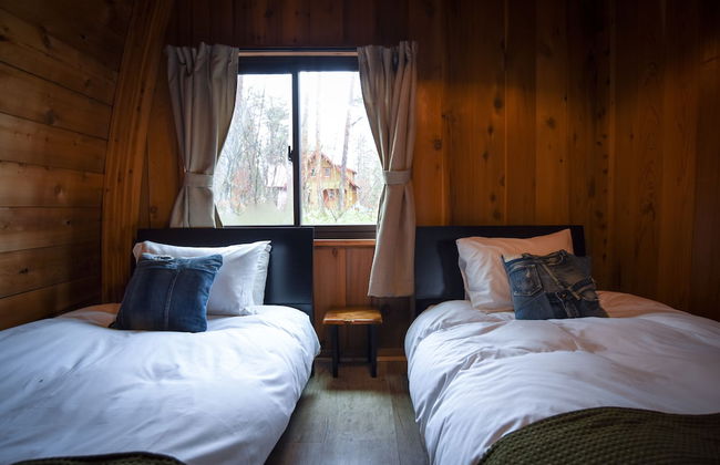 The Hut - Photo 2