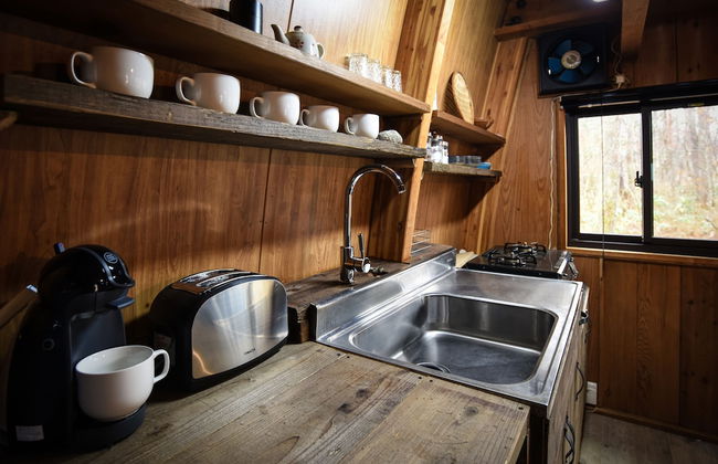 The Hut - Photo 8