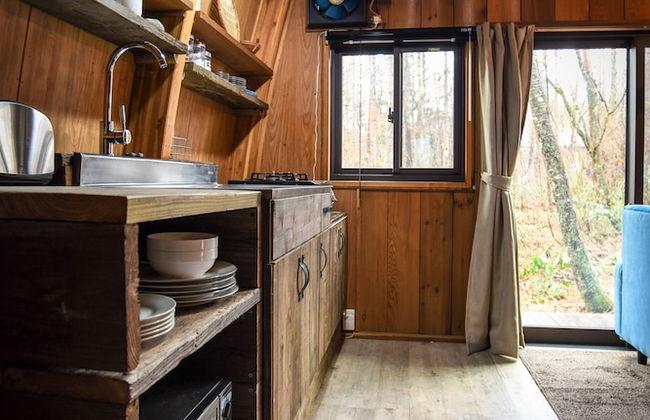 The Hut - Photo 10