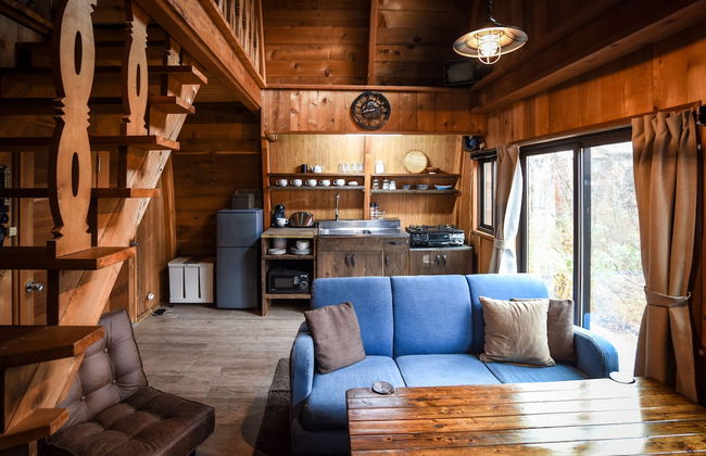 The Hut - Photo 13