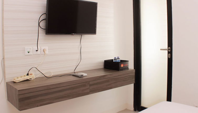 Foto 1 - Cozy Stay Studio Urbantown Karawang Apartment