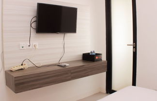 Foto 1 - Cozy Stay Studio Urbantown Karawang Apartment