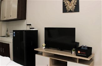Photo 2 - Cozy And Modern Studio Apartment At Springlake Summarecon Bekasi