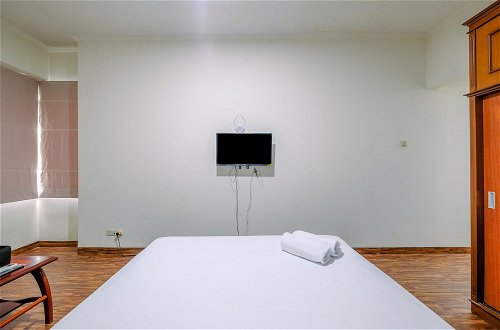 Photo 4 - Comfort And Simply Studio At Puri Kemayoran Apartment