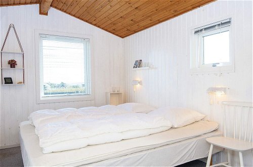 Photo 4 - 8 Person Holiday Home in Lemvig
