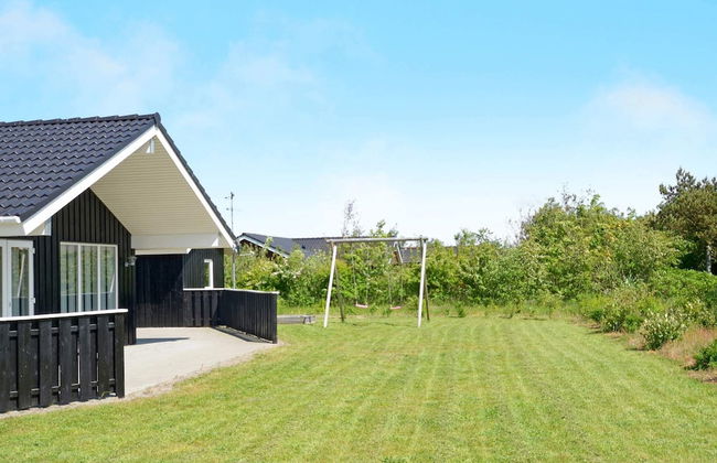 8 Person Holiday Home in Tarm - Foto 17