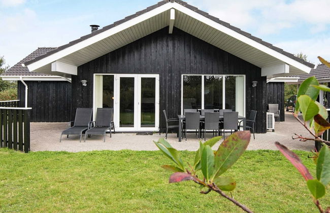 8 Person Holiday Home in Tarm - Foto 19
