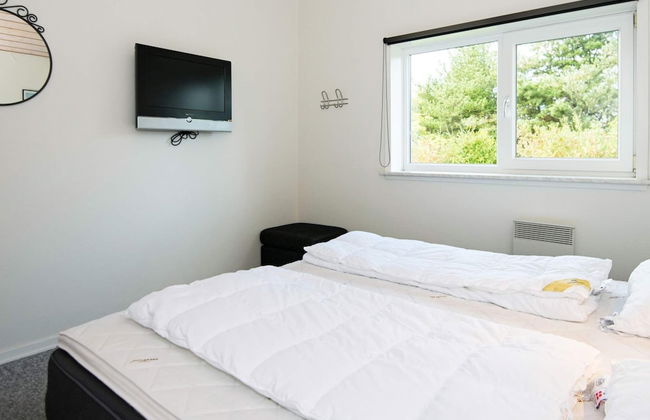 8 Person Holiday Home in Tarm - Foto 9