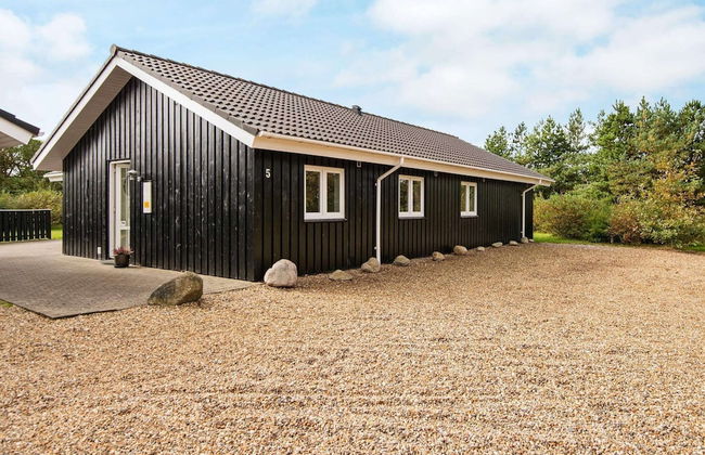 8 Person Holiday Home in Tarm - Foto 21