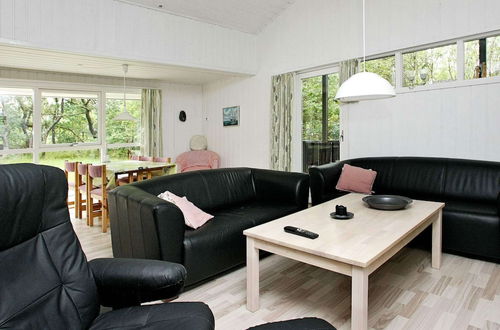 Photo 10 - 6 Person Holiday Home in Albaek