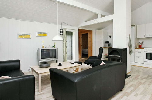 Photo 4 - 6 Person Holiday Home in Albaek