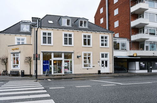 Photo 18 - Newly-renovated 2-bedroom Apartment in Charlottenlund