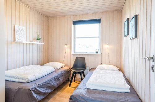 Photo 3 - 8 Person Holiday Home in Hvide Sande