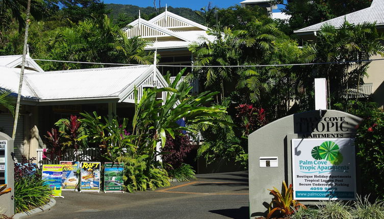 Photo 1 - Palm Cove Tropic Apartments