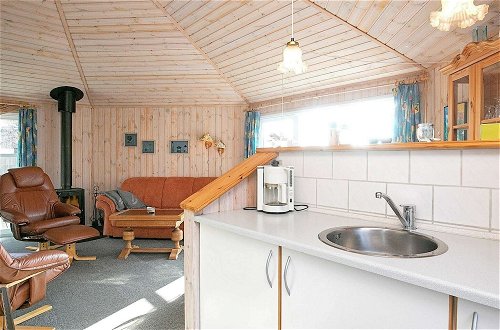 Photo 10 - 4 Person Holiday Home in Vinderup