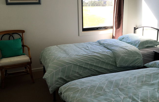 Deluxe Lake View House - Photo 6