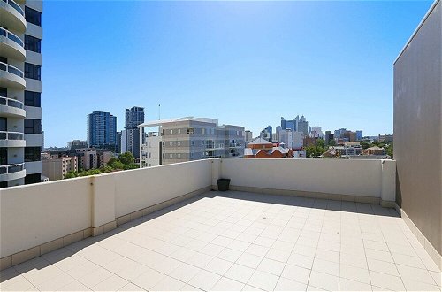 Photo 30 - Stunning Two-storey Apartment in Perth's CBD