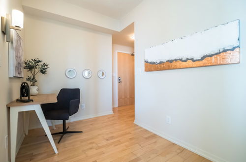 Photo 16 - QuickStay - Premium 2bdrm Downtown Condo