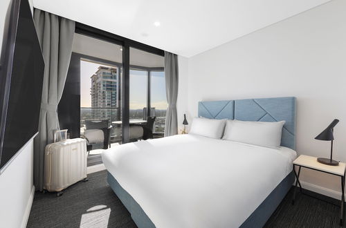 Photo 21 - Meriton Suites Surfers Paradise