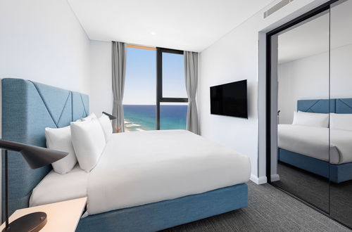 Photo 27 - Meriton Suites Surfers Paradise