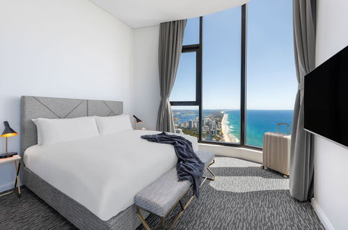 Foto 1 - Meriton Suites Surfers Paradise