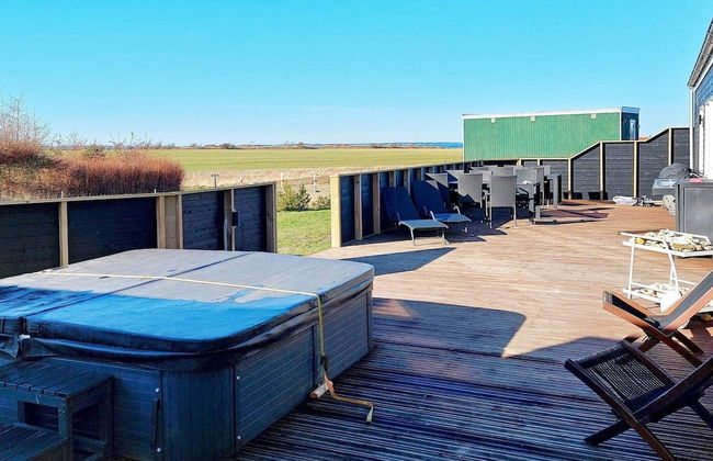 Luxurious Holiday Home in Jutland with Outdoor Hot Tub - Foto 6