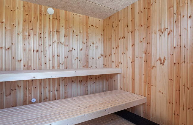 Luxurious Holiday Home in Jutland with Outdoor Hot Tub - Foto 3