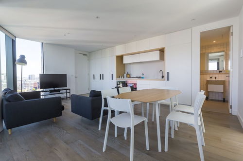 Photo 16 - Apartments Melbourne Domain - New Quay Docklands