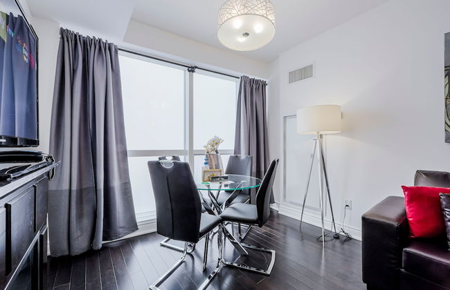 Canada Suites on Bay - Photo 50