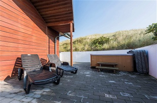 Photo 18 - 8 Person Holiday Home in Hvide Sande