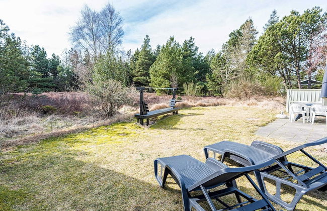 8 Person Holiday Home in Henne - Foto 18