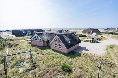 Foto 50 - 12 Person Holiday Home in Blavand
