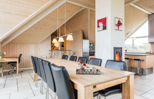 12 Person Holiday Home in Blavand - Foto 29