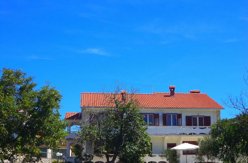 Photo 1 - Beautiful Apartment With Balcony on Island Rab