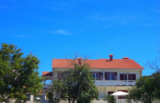 Foto 1 - Beautiful Apartment With Balcony on Island Rab