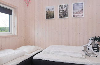 Photo 2 - 8 Person Holiday Home in Glesborg