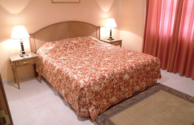 Imperial Hotel - Photo 7