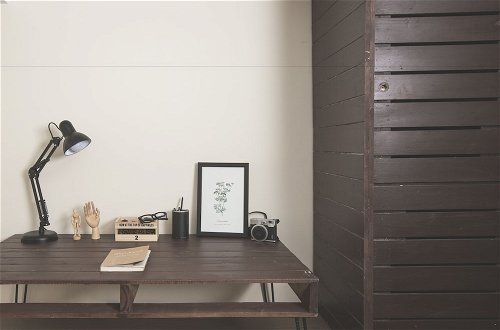 Foto 48 - The Homee Cozy Modern Studio Apartment