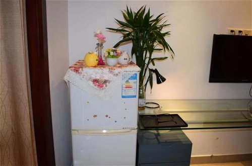 Photo 4 - Lingnaying Business Apartment