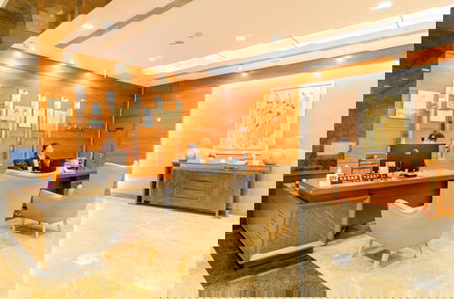 Photo 2 - Oakwood Residences Shanghai