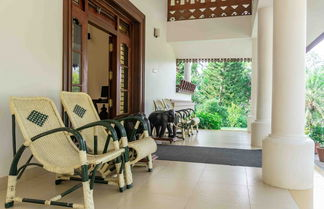 Photo 3 - Crystal Homestay by Vista Rooms